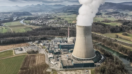 Česko v&nbsp;kleštích mezi Německem a&nbsp;Ruskem. Co opravdu způsobuje raketový růst cen energií?