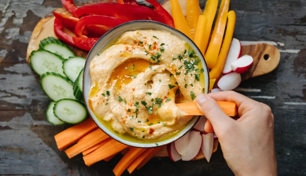 Paleo hummus. Bezluštěninová verze, co nenadýmá, nebo nesmysl?