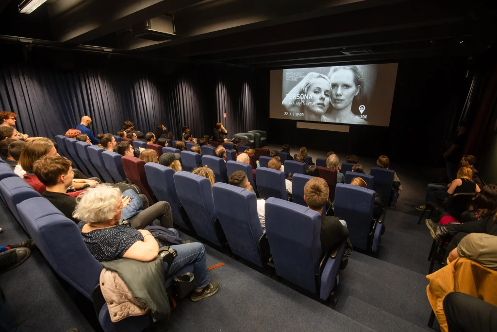 V režii jedné familie. Edison Filmhub se vrací na předpandemická čísla