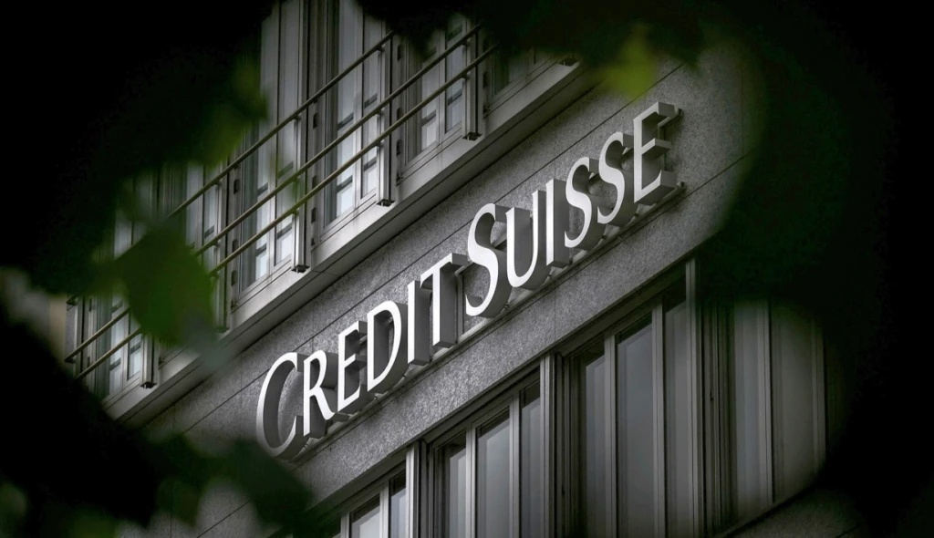 Credit Suisse znovu v&nbsp;úzkých. Švýcarský parlament zablokoval finanční pomoc bance