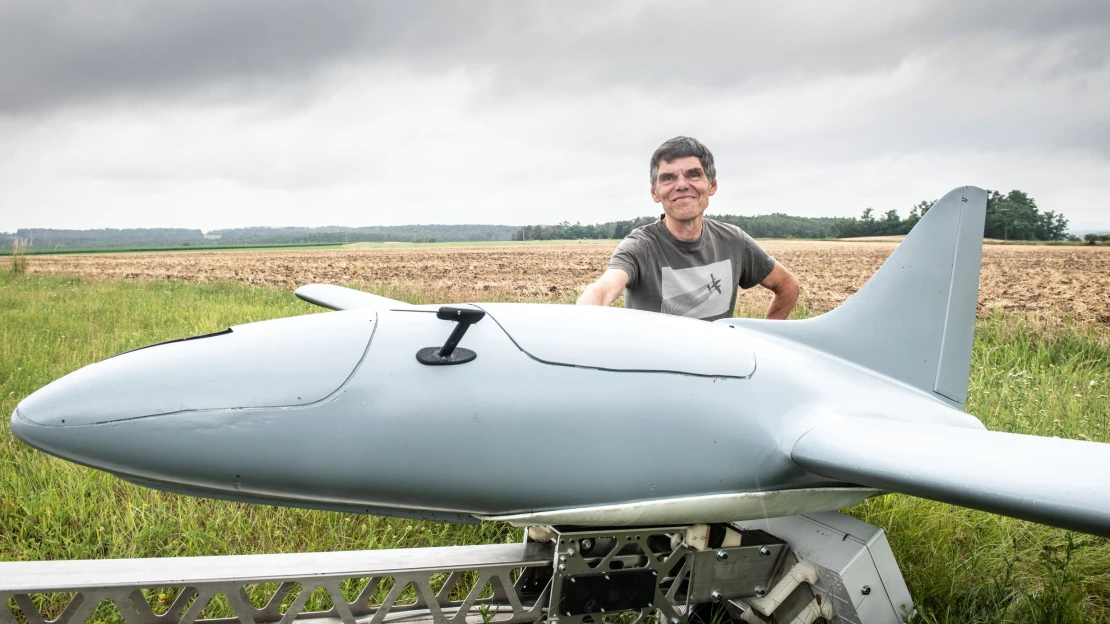 Dron Bivoj pro Ukrajinu existuje. Ručí za něj Dědek a jeho premiéra se změnila v bojovku