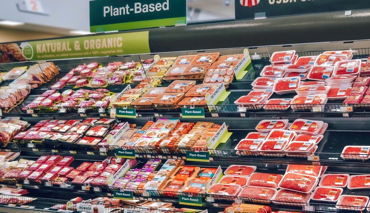 Příliš drahé náhražky. Přežije v supermarketech rostlinné maso?