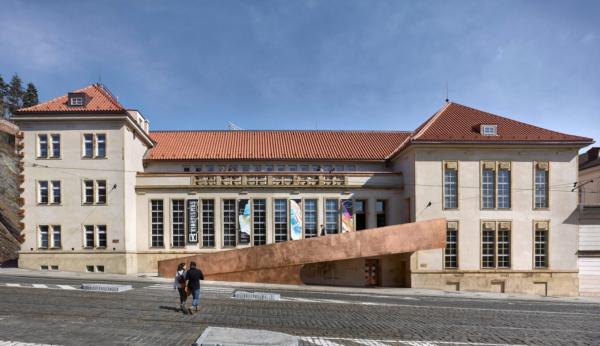 Zlatá Kunsthalle. Přestavbě trafostanice náleží Národní cena za architekturu