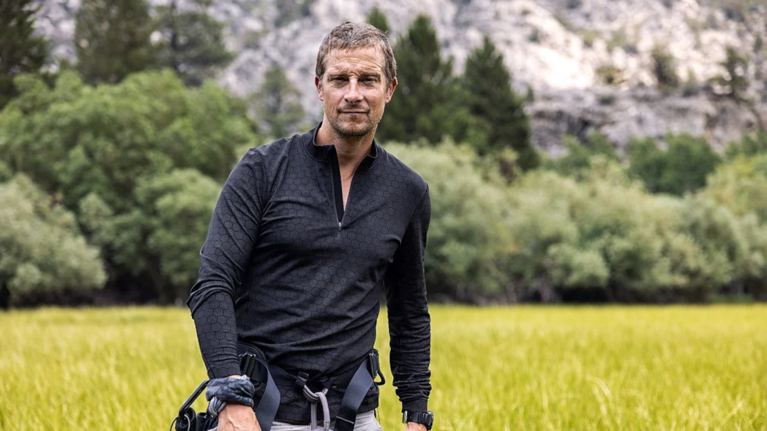 Bear Grylls: Stačí jedna chyba a může být konec. Celebrity se mnou v divočině objevují samy sebe