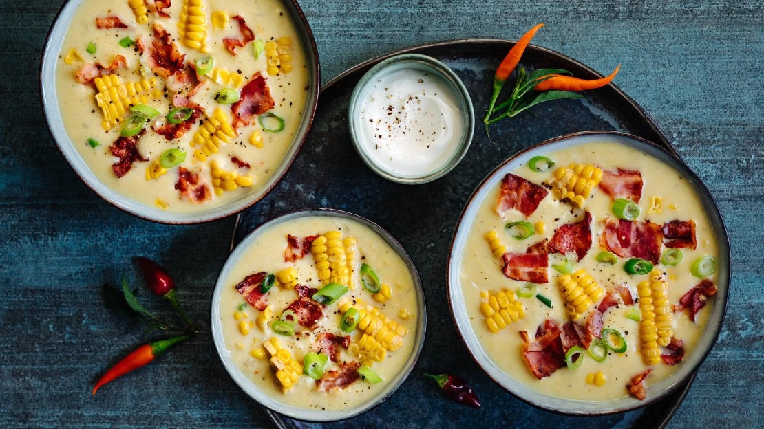 Polévka, ve které stojí lžíce: kukuřičný chowder se slaninou