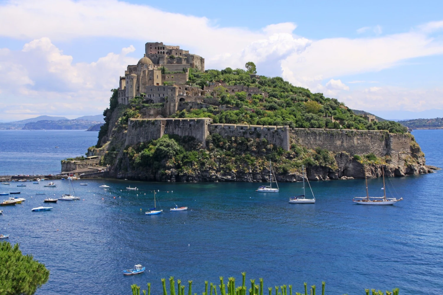 Guide to Ischia: Okouzlující ostrov, který se vzpírá trendům