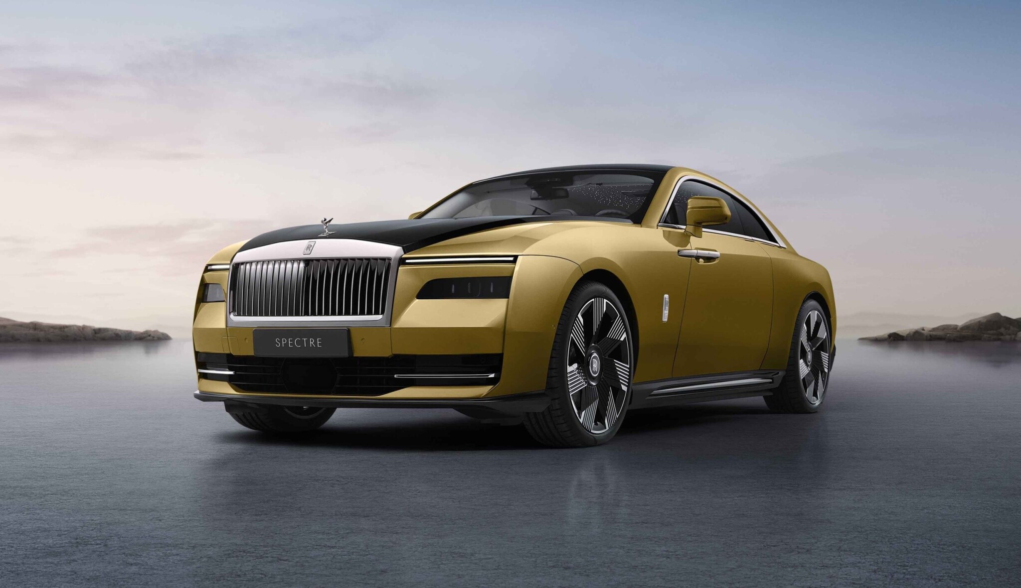 Elektrický Rolls-Royce chválí i ti, od kterých bych to nečekala, říká šéfka českého zastoupení