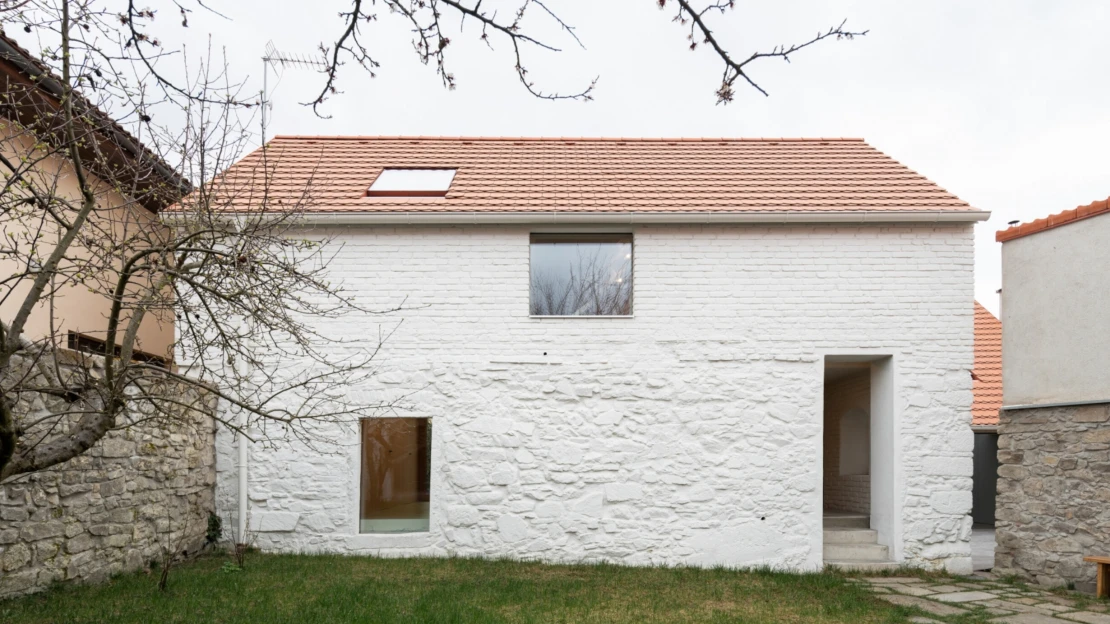 Ze tří domů jeden. Letošní Českou cenu za architekturu získal Dům na Kozině