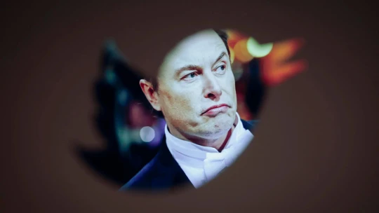 Musk mění Twitter k&nbsp;obrazu svému. Vykázal z&nbsp;něj novináře, kteří o něm psali, a&nbsp;hlídače letadel