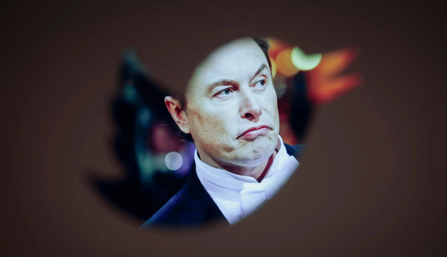 Musk mění Twitter k obrazu svému. Vykázal z něj novináře, kteří o něm psali, a hlídače letadel