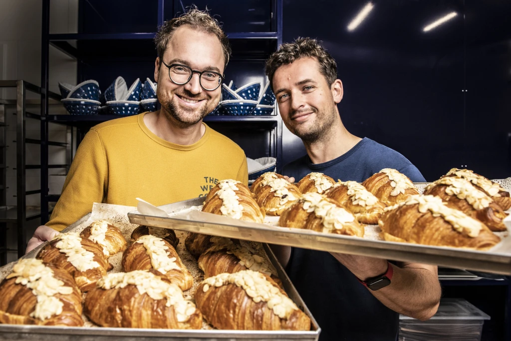 Kluci s&nbsp;tousťákem konečně v&nbsp;Praze. Na Klamovce otevřela William Thomas Bakery