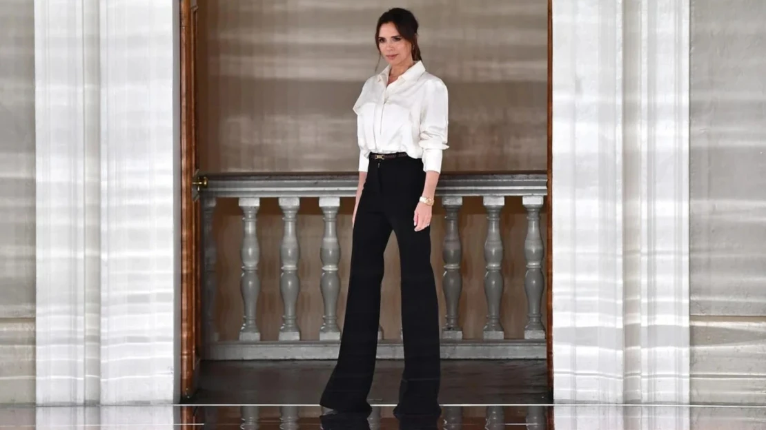 Malé černé? Spíš velké červené. Módní značka Victoria Beckham hlásí další ztráty