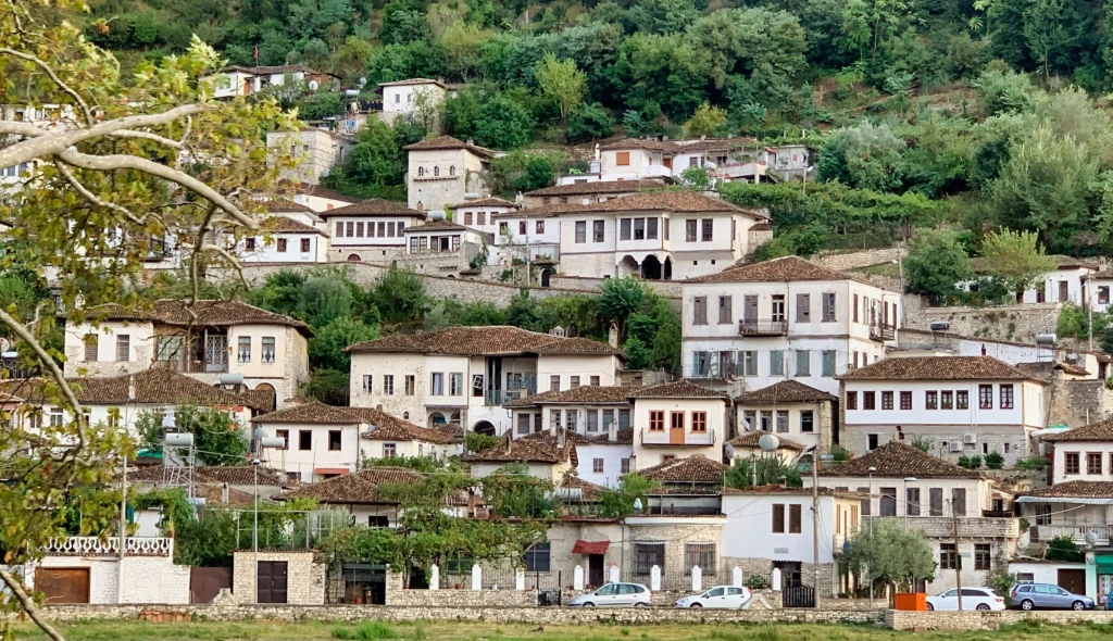 Marseille, Balkán i&nbsp;Ghana. Které destinace budou letos v&nbsp;kurzu?