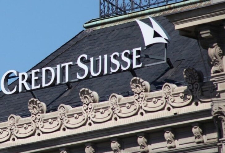 Akcie Credit Suisse klesly o čtvrtinu. Evropský trh trend následuje