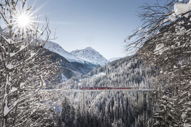 Švýcarská železnice nabízí kouzelné scenérie