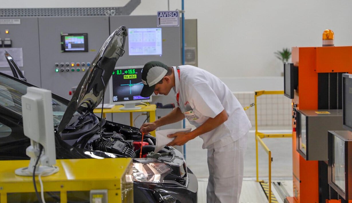 Honda a Toyota reagují na inflaci. Zvyšují mzdy nejvíce za čtyřicet let