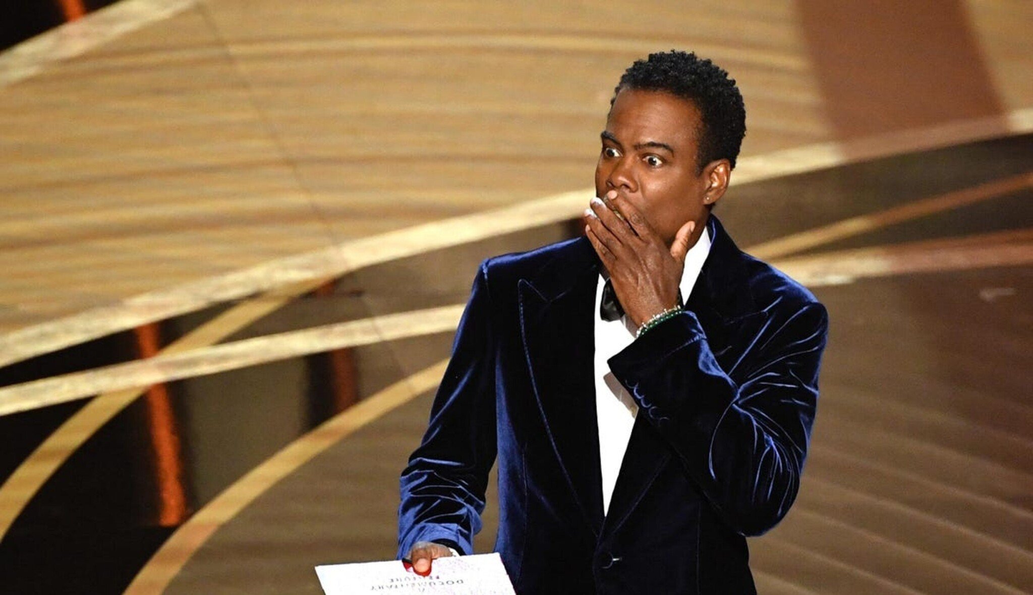 Odplata za oscarovou facku. Chris Rock provokuje v prvním živém přenosu na Netflixu