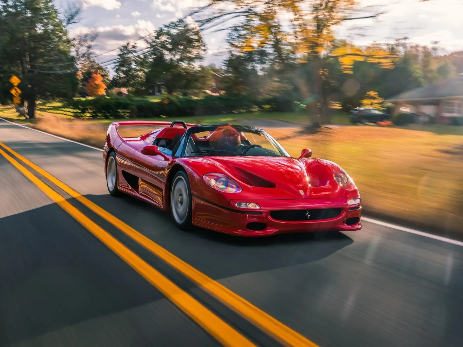 Ferrari uvede nový elektromobil. Má nabídnout stejný zážitek jako spalovací motor
