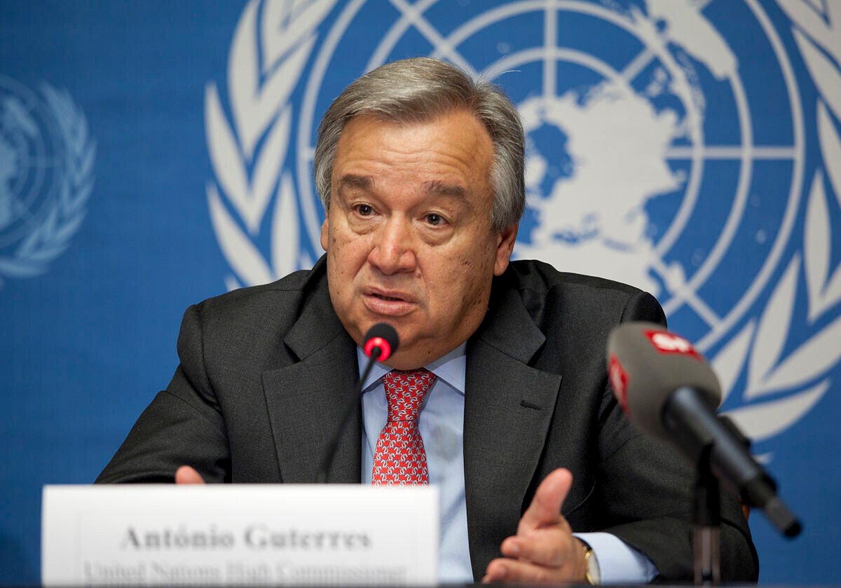 Generální tajemník OSN míří do Kyjeva. Plánuje jednání se Zelenským