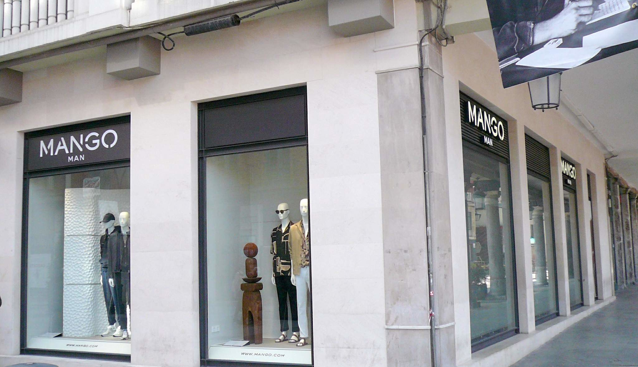 Prodejce oděvů Mango slaví rekordní tržby. Plánuje expanzi na nových trzích