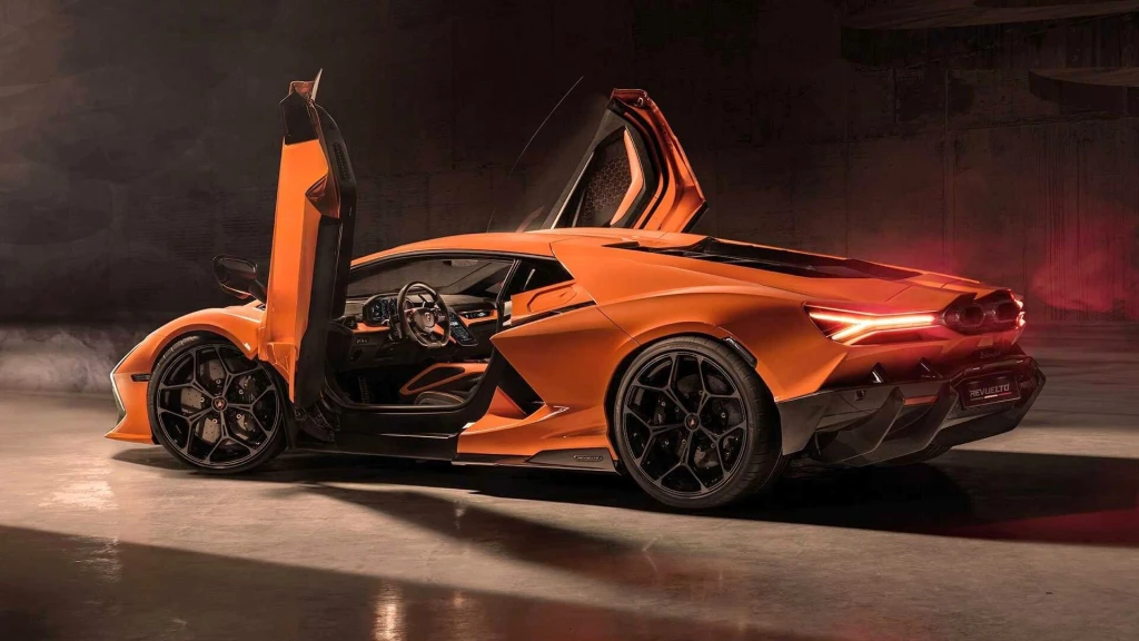 Konec čekání. Lamborghini vjíždí novým supersportem do elektrické éry