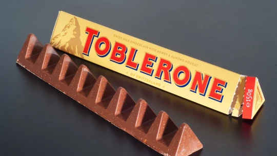 Z obalů čokolády Toblerone zmizí Matterhorn. Část výroby se přesune na Slovensko