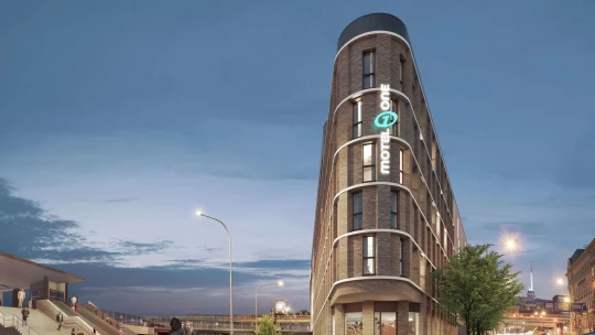 Penta dosáhla glajchy hotelu v&nbsp;Hybernské. Řetězec Motel One do něj chystá svůj nový koncept