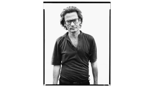 Richard Avedon by měl sto let. Muž, který chápavým smutkem změnil nejen módní fotografii