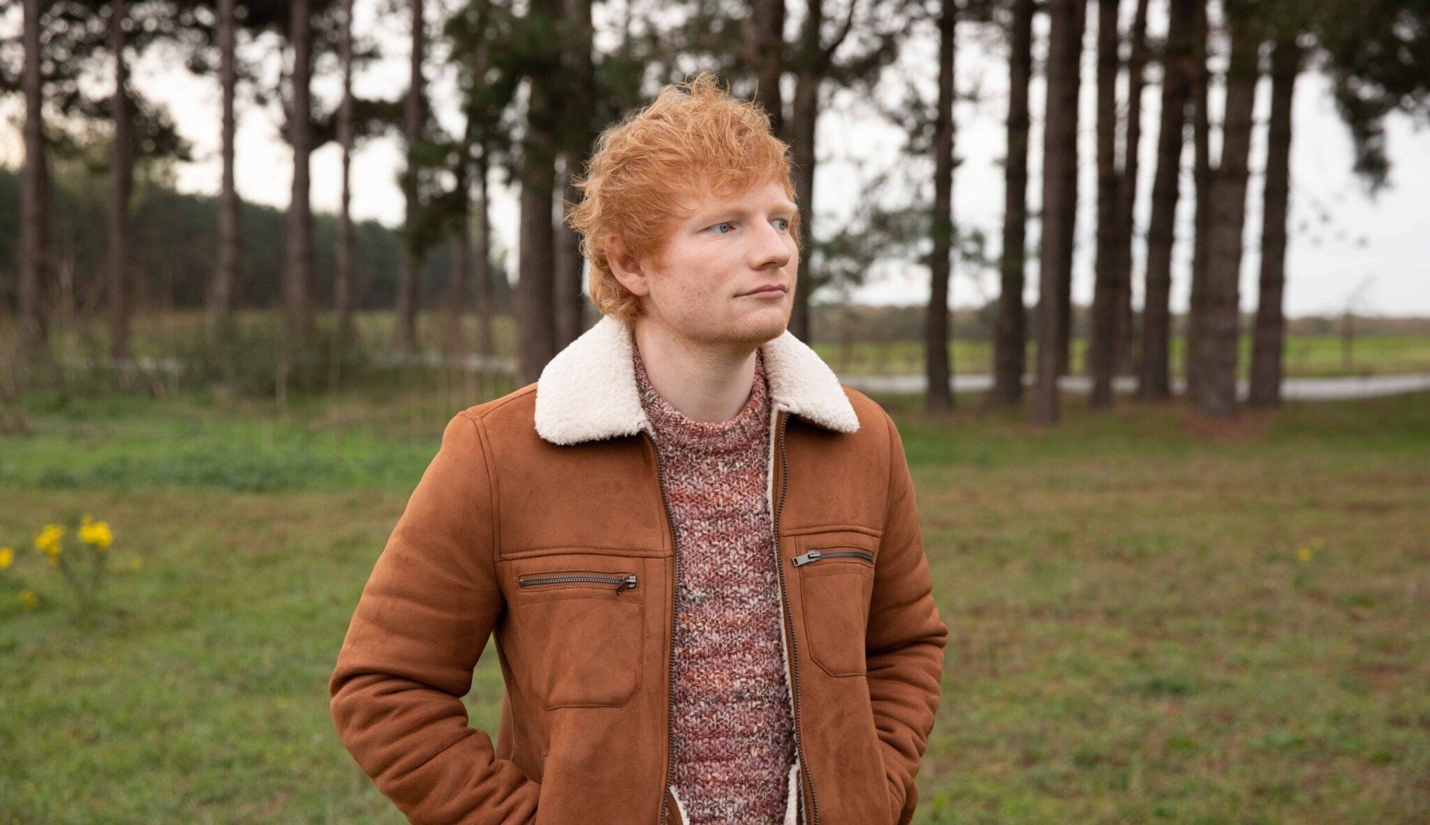 Ed Sheeran zpívá poprvé o depresi. Skrz otřepanou hudbu a texty plnými klišé