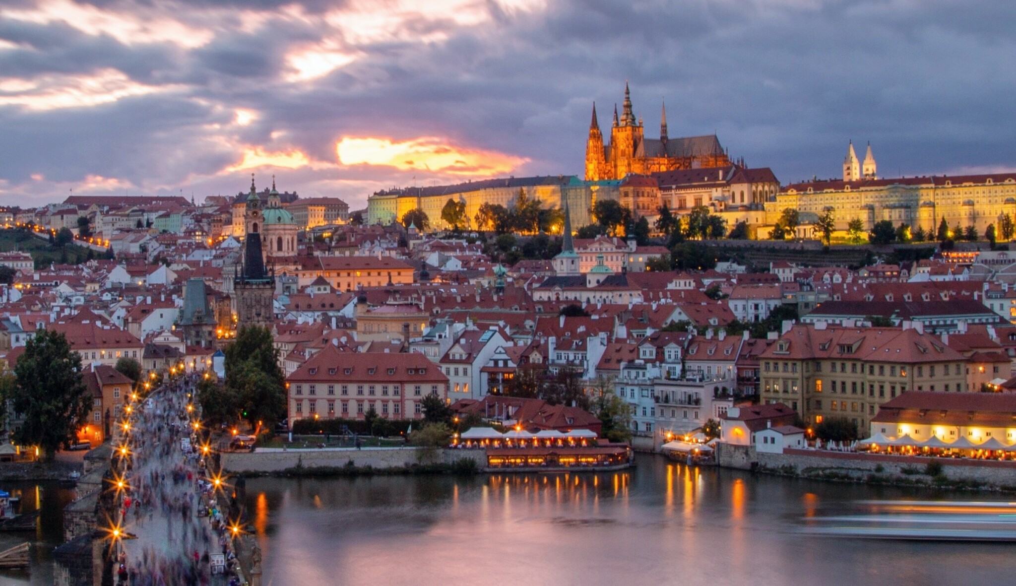 Nárůst počtu turistů. Za tři čtvrtletí se jich v Česku ubytovalo 17,4 milionu