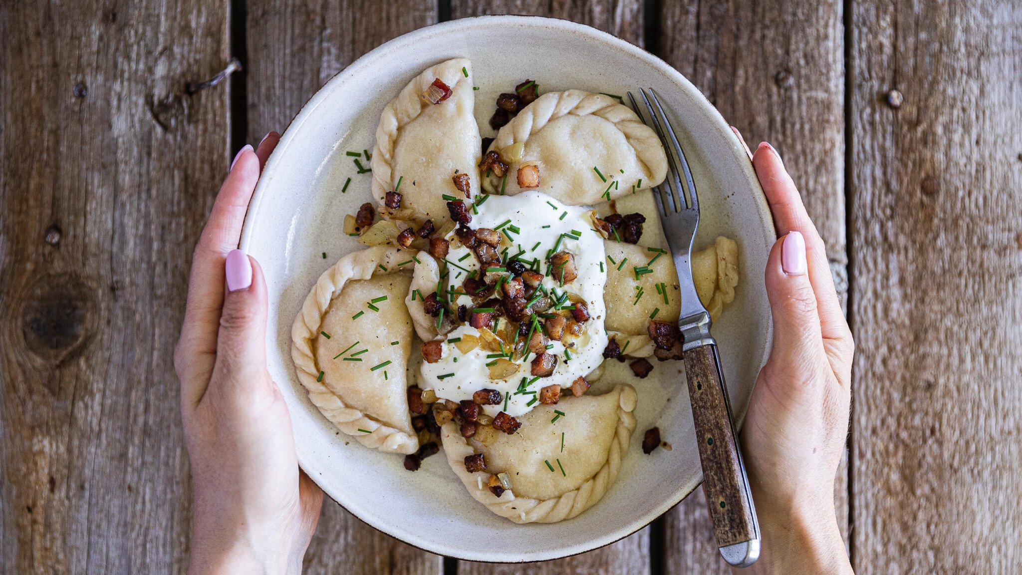 Pierogi ruskie. Jídlo se složitou historií, jednoduchými surovinami a lahodným výsledkem