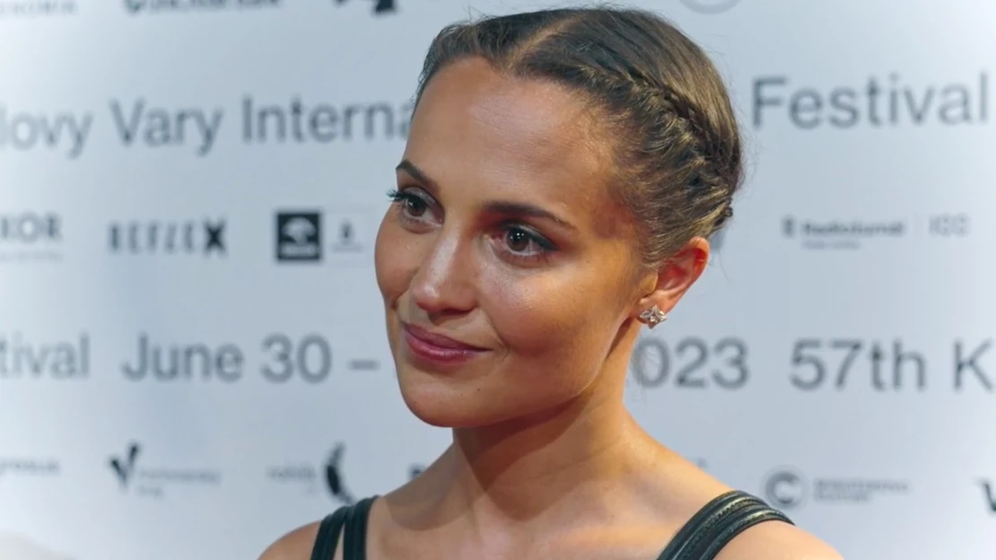 Vikander přivezla do Varů manžela i film. Jen na jedno je hezký pohled