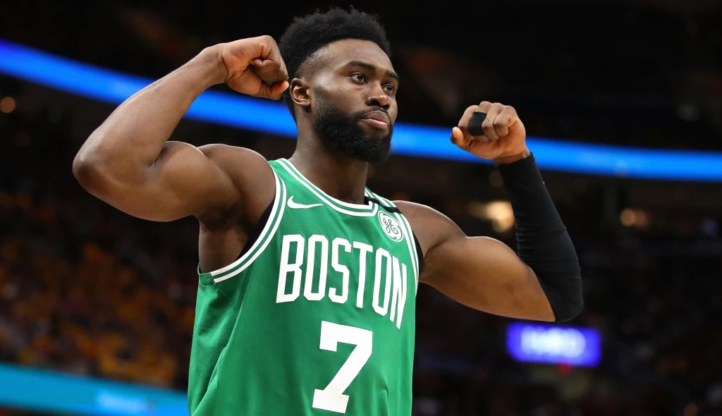 Rekord pod koši NBA. Jaylen Brown podepsal smlouvu za 304 milionů dolarů