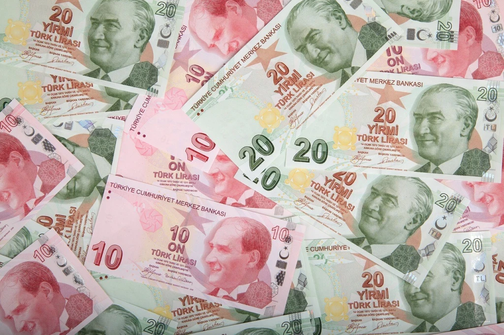 Turecká inflace pokračuje v růstu. V dubnu zrychlila téměř na 70 procent