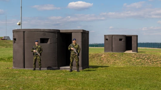 Bunkry i&nbsp;škrtidla. Na Ukrajině pomáhá český 3D tisk, předání probíhá v&nbsp;utajení