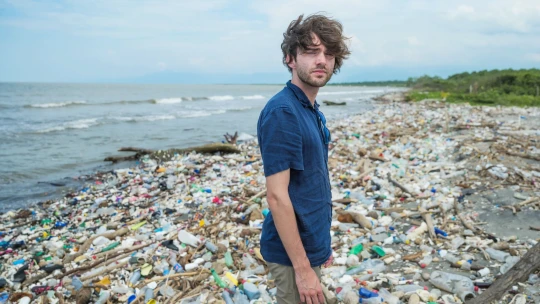 Věřil svému nápadu. Projekt na čištění oceánů loví tuny odpadu i&nbsp;miliony dolarů