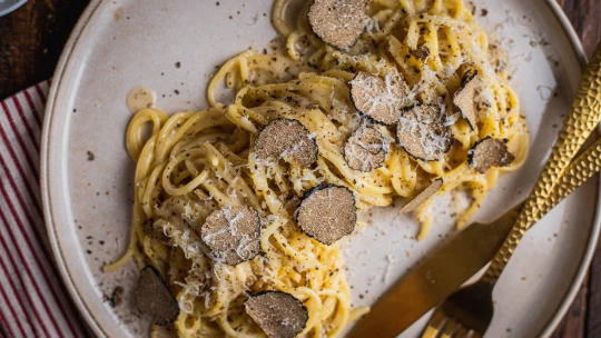 Pasta al Tartufo. Dopřejte si delikátní chuť lanýžů v&nbsp;sametových těstovinách