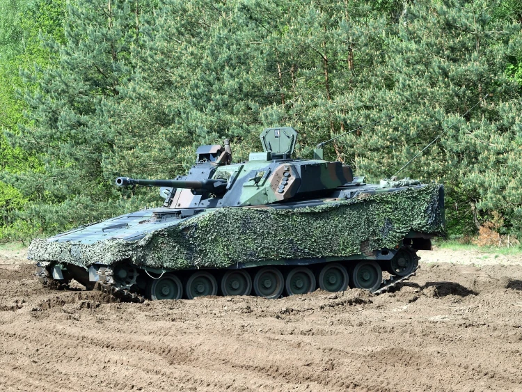 švédské pásové bojové vozidlo CV90