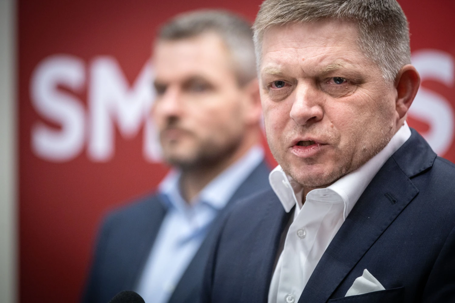 Robert Fico je zpět. Jeho strana zvítězila ve slovenských volbách