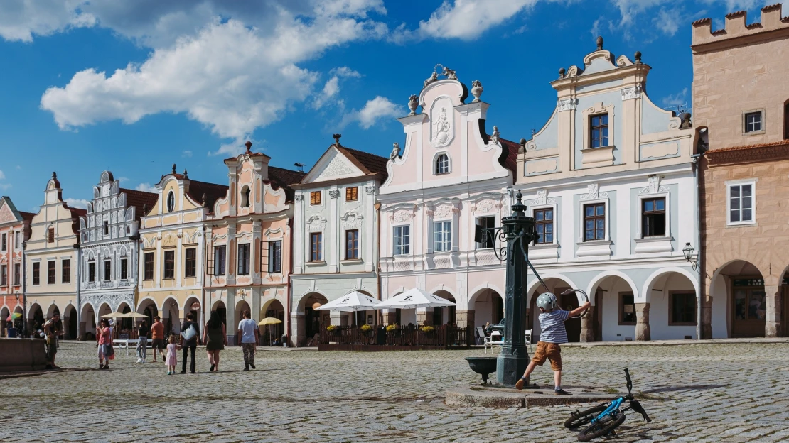 Guide to Telč. Jihočeská atmosféra uprostřed Vysočiny, pivo i historie