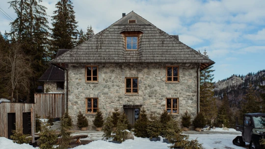 Zasněžená nádhera. Horské tipy od chalupy po&nbsp;nejlepší lyžařský hotel světa