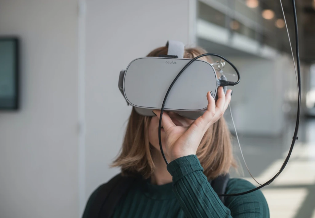 Virtuální realita umí léčit. Tyhle startupy toho dokážou využít