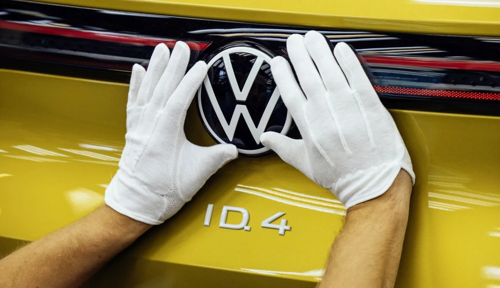 Volkswagen bojuje o&nbsp;život. Čísla mu rostou, ale budou stačit?