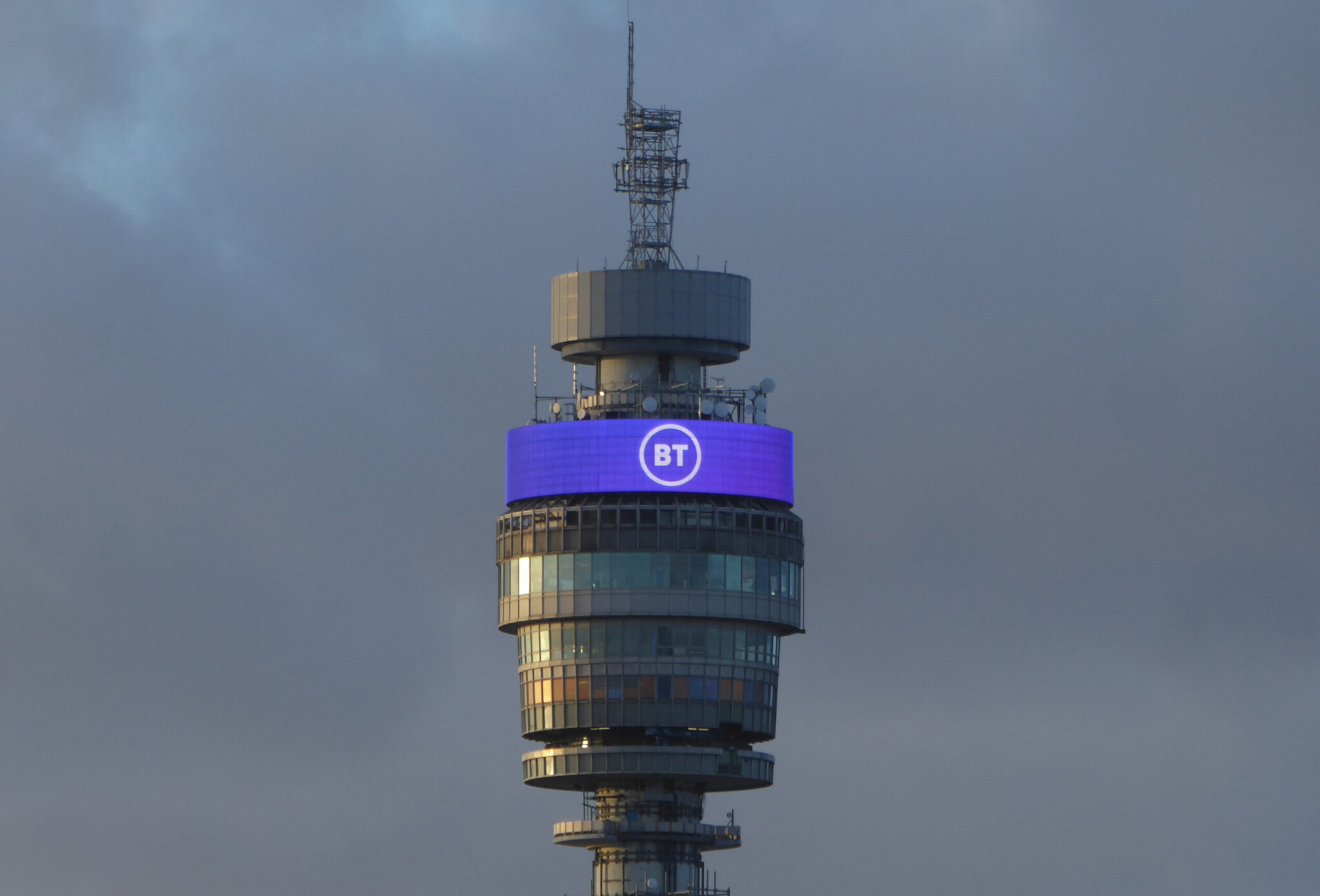 Místo telekomunikační věže luxusní hotel. Londýnská BT Tower získá nový život