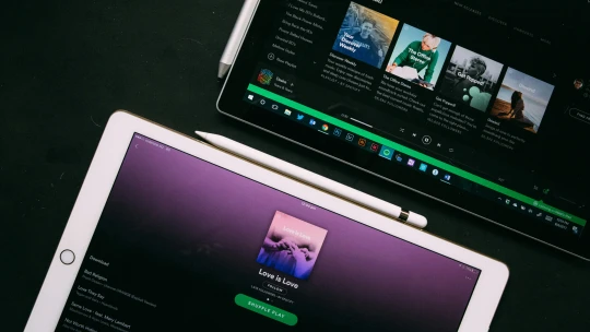 Rekordní kvartál pro Spotify. Jeho zisk stoupl o desítky procent na 1,1 miliardy eur