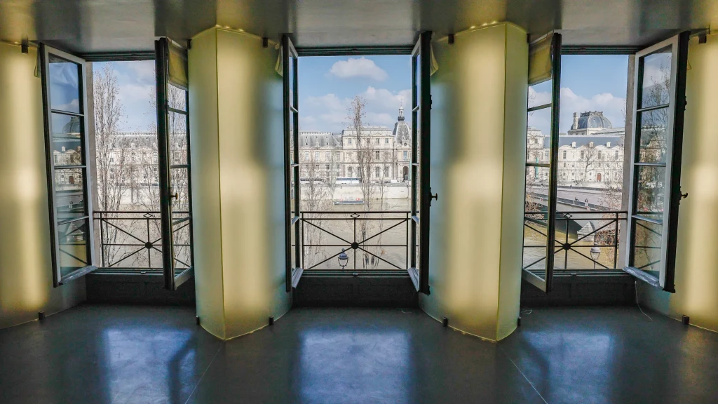 Pařížský byt Karla Lagerfelda má nového majitele. Zaplatil deset milionů eur