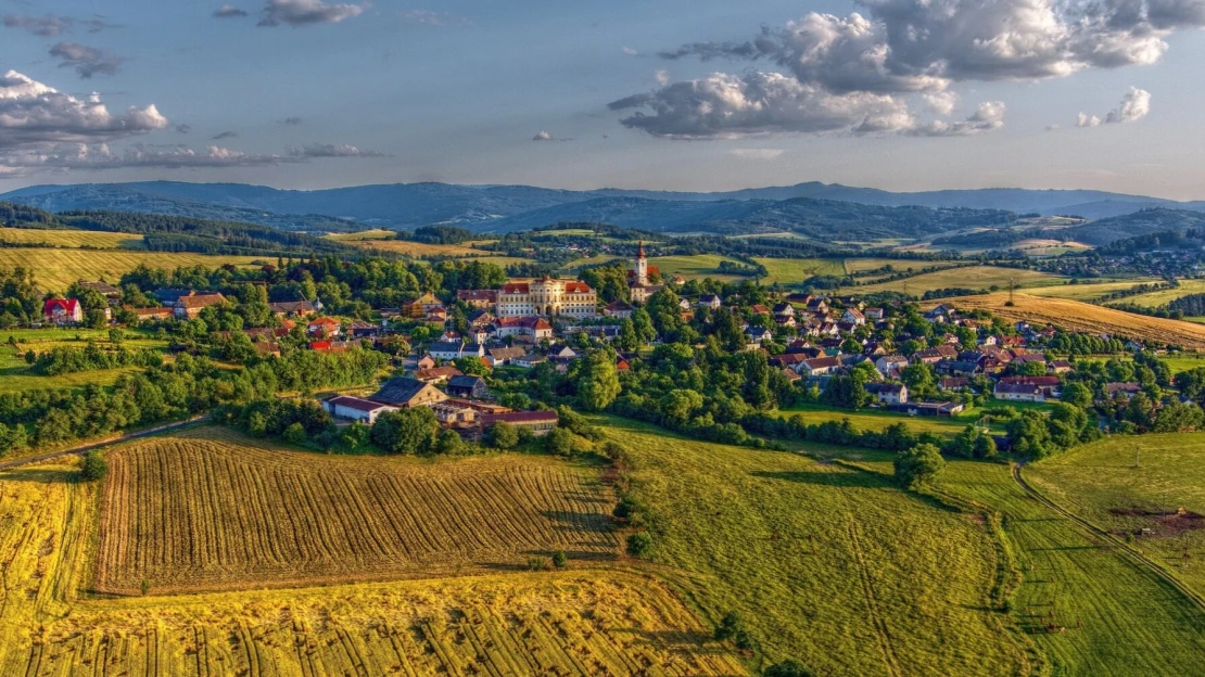 Neokoukané výlety. 15 turistických novinek v Česku, které musíte navštívit