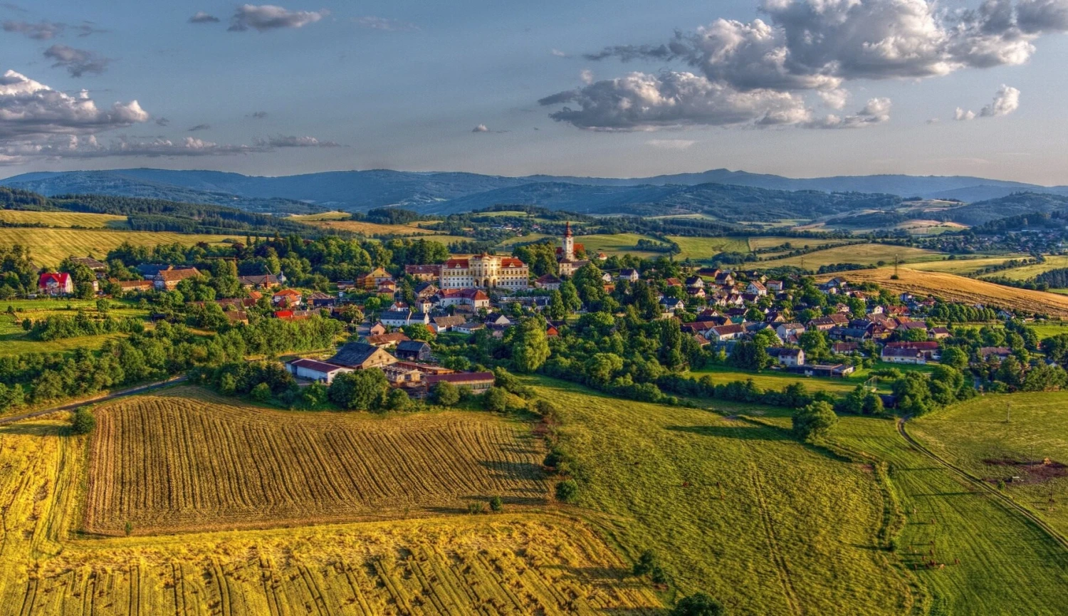 Neokoukané výlety. 15 turistických novinek v Česku, které musíte navštívit