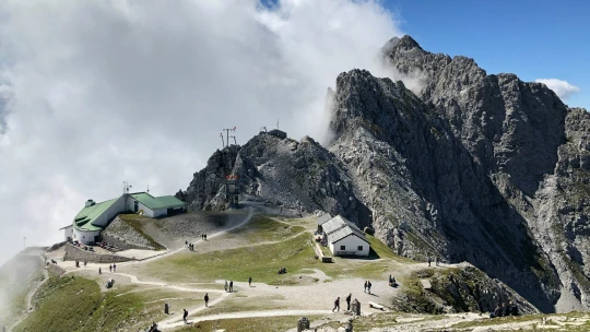 Adrenalin a luxus. Je Innsbruck novým hlavním městem letní zábavy?