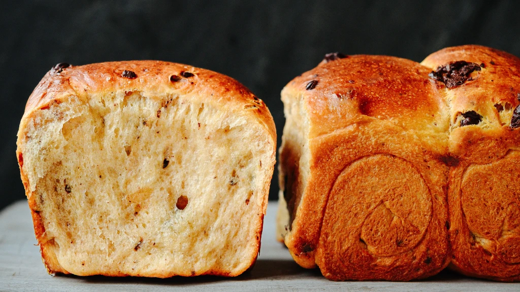 Dodá pečivu vláčnost a trvanlivost. Naučte se metodu tangzhong &#038; japonský mléčný chléb